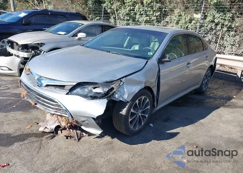 2018 Toyota Avalon Hybrid Xle z USA, uszkodzony, nr VIN 4T1BD1EB9JU063875